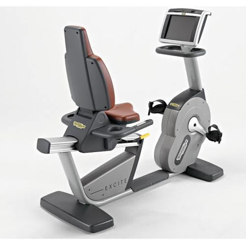Горизонтальный велотренажер TECHNOGYM Recline 500 SP